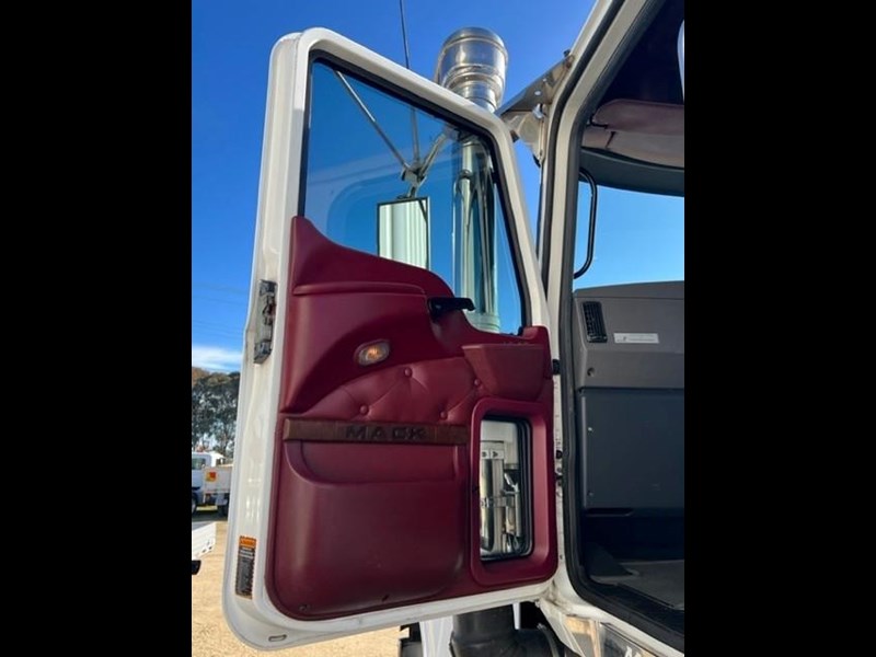 mack cmht 899711 029