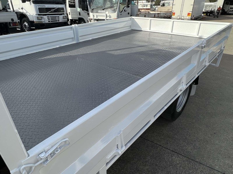 mitsubishi canter 2.0 900423 025