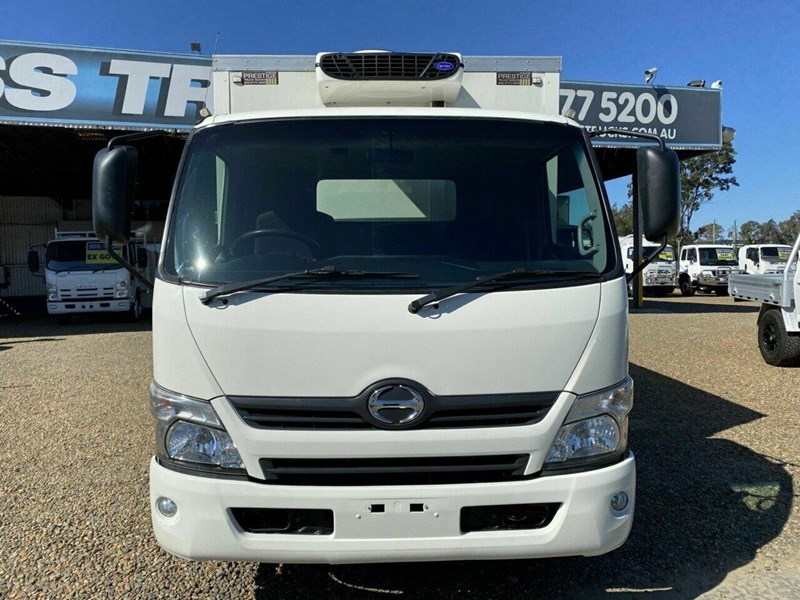 hino 300 series 900976 003