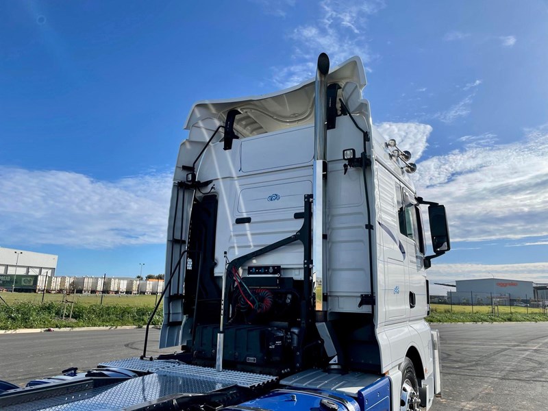 man tgx 26.560 900984 021