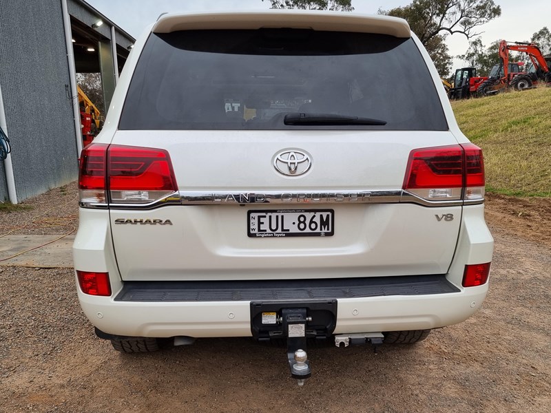 toyota landcruiser 901038 027