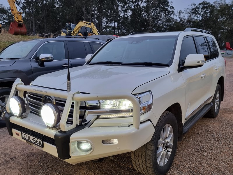 toyota landcruiser 901038 069