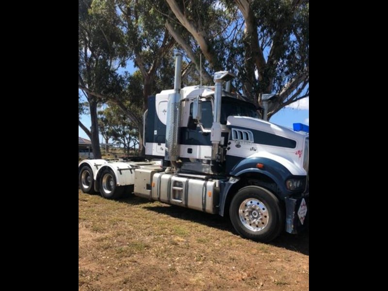 mack trident 901429 007
