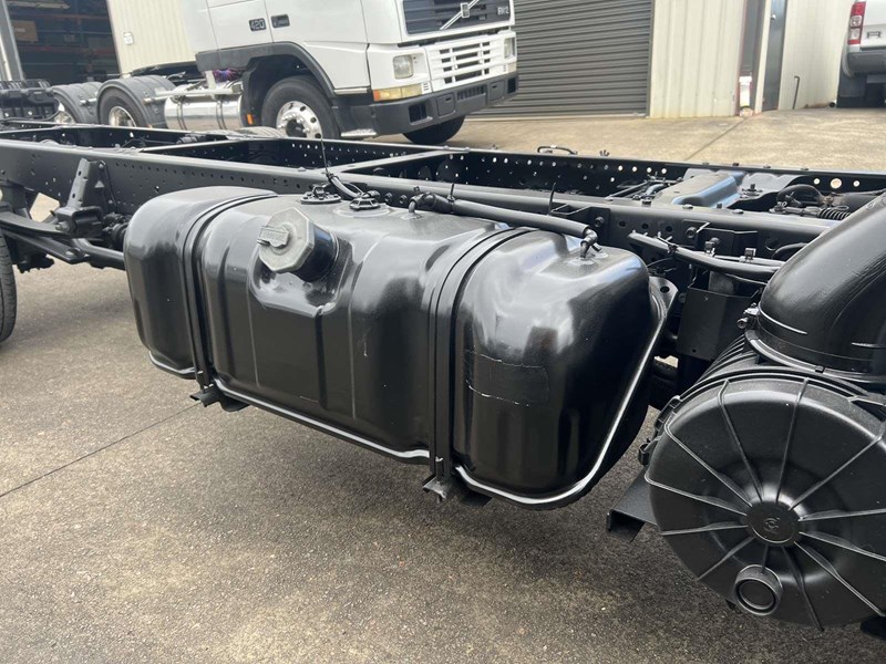isuzu nlr200m 901939 017
