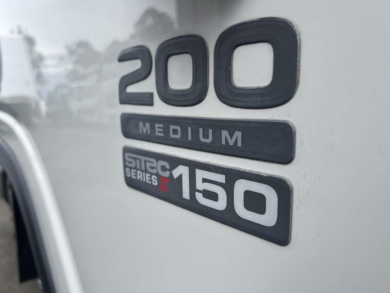 isuzu nlr200m 901939 027