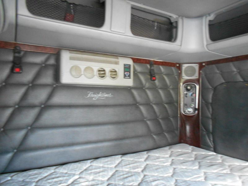 freightliner argosy 899285 035
