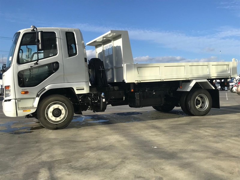 fuso fighter 892178 007