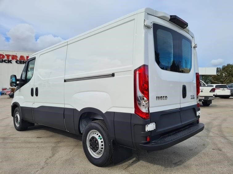 iveco daily 897324 029