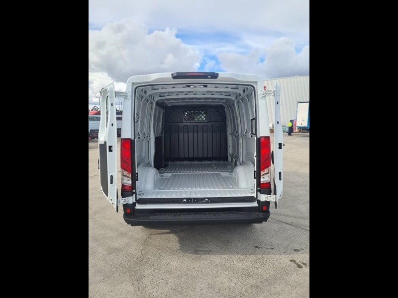 iveco daily 897324 035