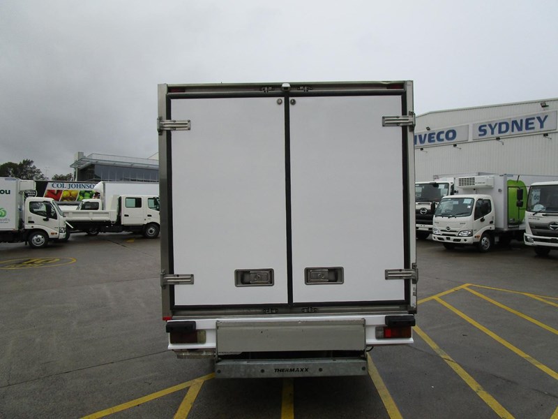 hino 300 series 896799 011