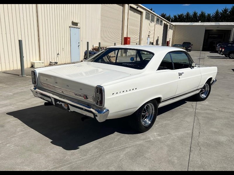 ford fairlane gt 903736 033