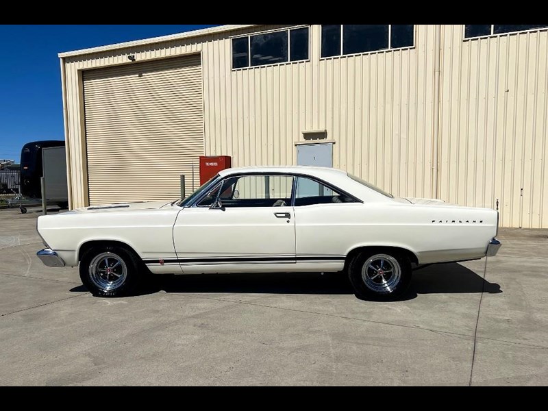 ford fairlane gt 903736 063