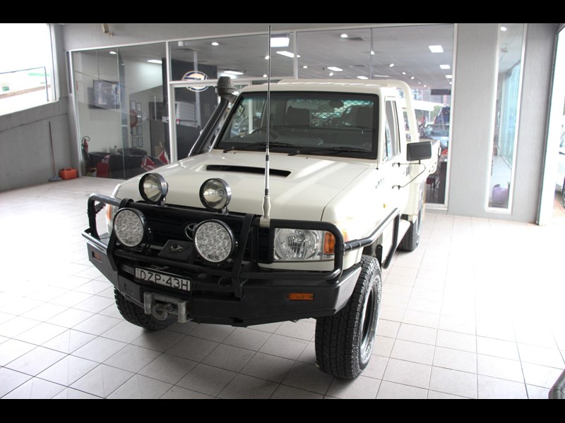 2009 TOYOTA LANDCRUISER VDJ79 For Sale