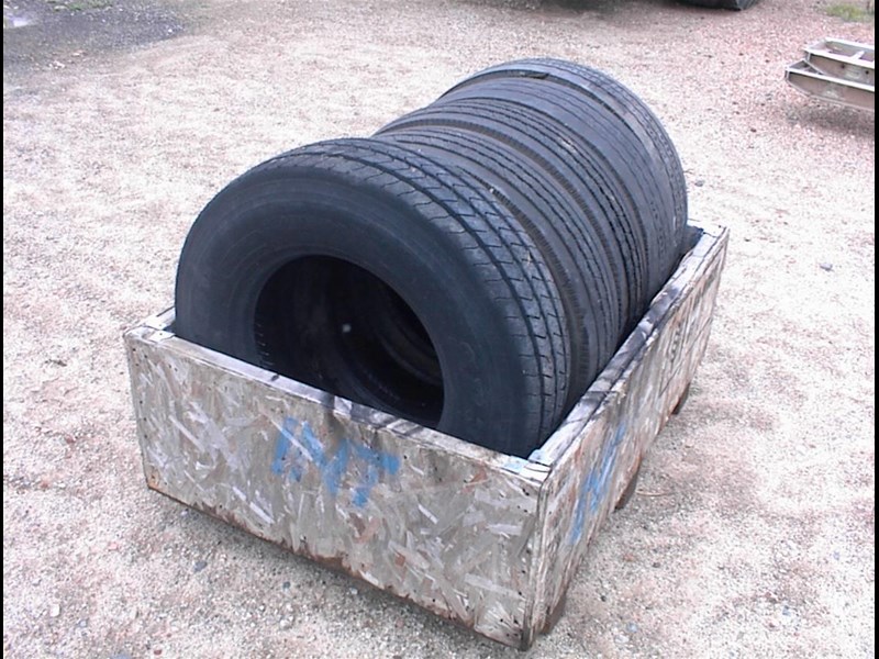 tyres mixed 215/75r 17.5 919643 015