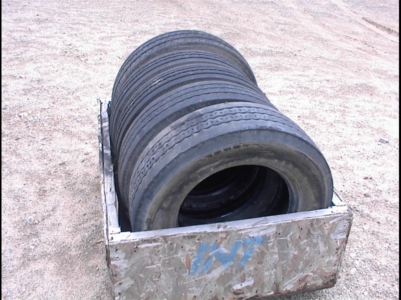 tyres mixed 215/75r 17.5 919643 019