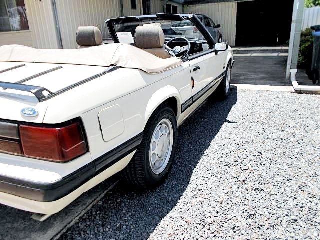 ford mustang 930257 013