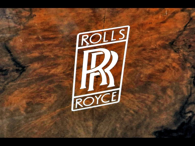 rolls-royce silver wraith 946770 049