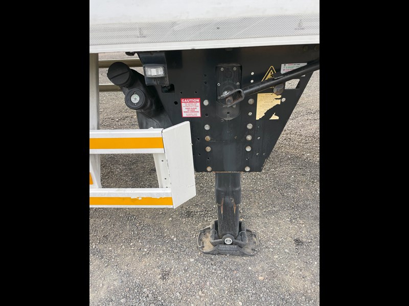 schmitz bogie 45ft fridge van 958813 033