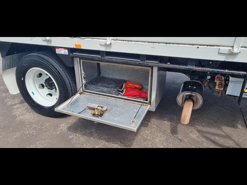 isuzu f series 956705 051