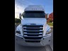 freightliner cascadia 841090 002