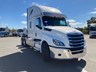 freightliner cascadia 844906 002