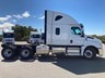 freightliner cascadia 844906 024