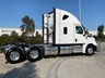 freightliner cascadia 859915 012