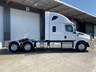 freightliner cascadia 859915 024