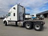 freightliner cascadia 126 844907 014