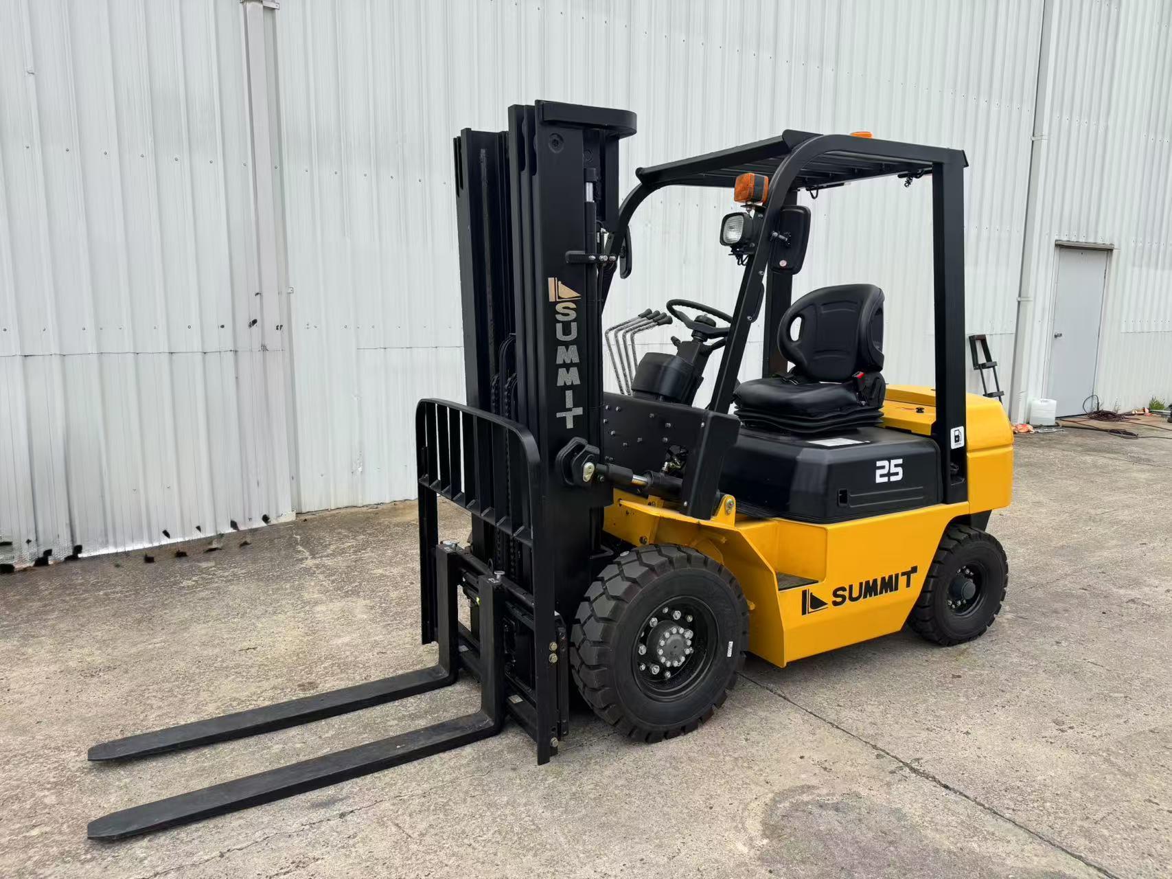 2025 SUMMIT K25 for sale (refcode TA1210755)