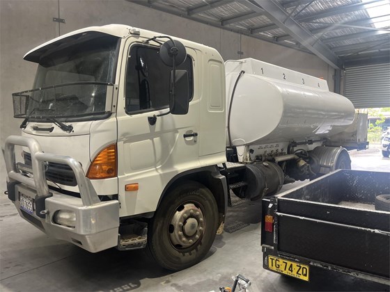 New & Used Tanker Trucks For Sale | TradeTrucks