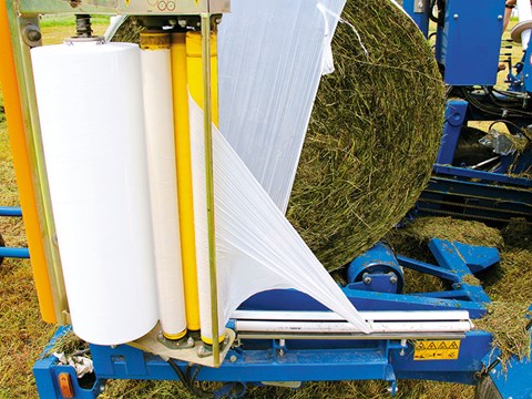 G-1 F125 Baler-wrapper combination in use