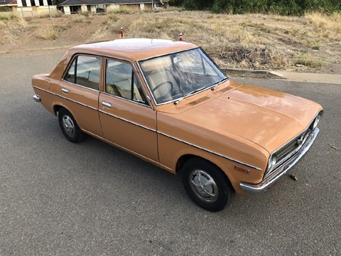 73 datsun 1200