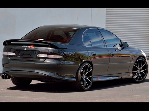 Hsv Vtii Gts R Sells For Half Its Estimate At Mecum Auction