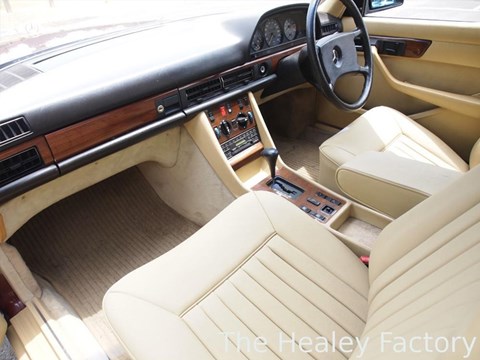 Mercedes w126 deals interior parts