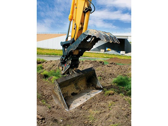 Hyundai R210LC-9 excavator