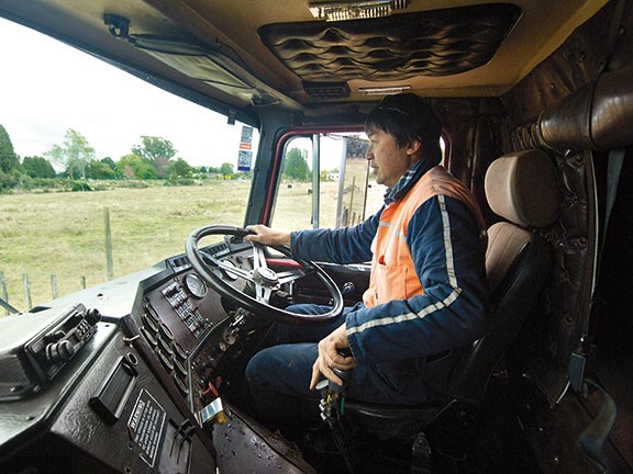 Mack Cruiseliner