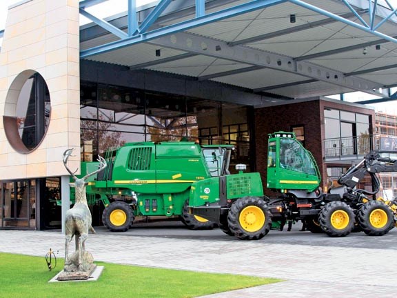 JohnDeere3.jpg