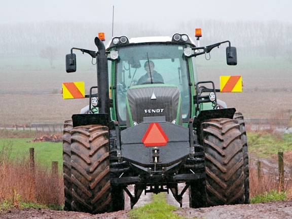 Fendt-922-Vario,-action-#3.jpg