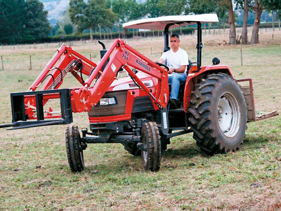 Terry-on-Mahindra-5500,-200.jpg