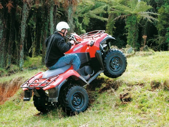 Suzuki-ATV-Test-action-#6.jpg