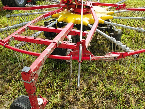 Pottinger 1252C S-line rake