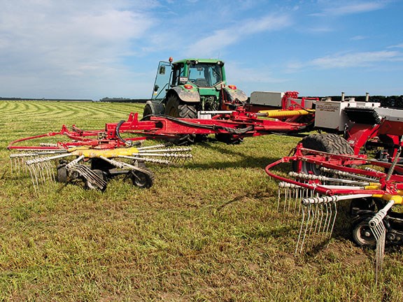 Pottinger 1252C S-line rake