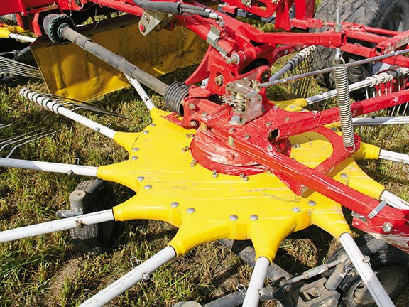 Pottinger 1252C S-line rake