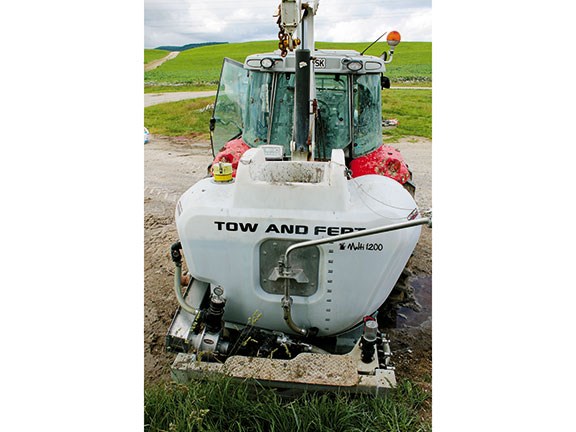 Tow and Fert Multi 1200