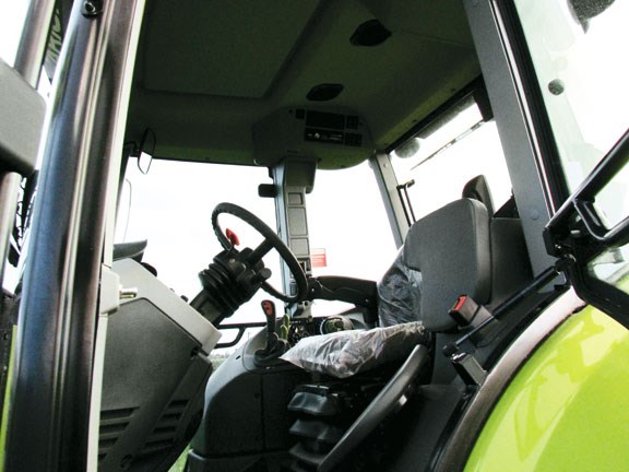 Claas Arion 620C with a large cab 