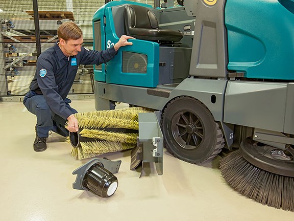 The Tennant S30 Mid-Size Rider Sweeper features offers no-tool brush and filter changes.