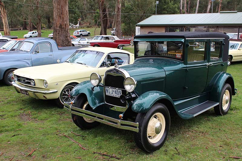 Image gallery: Picnic at Hanging Rock 2014