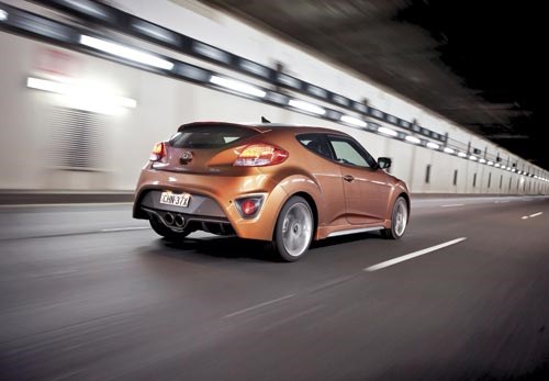 Hyundai Veloster SR Turbo