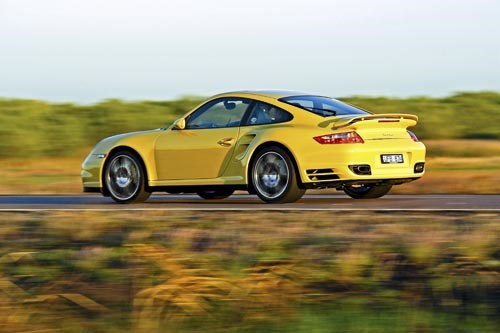 Porsche 911 Turbo in Northern Territory